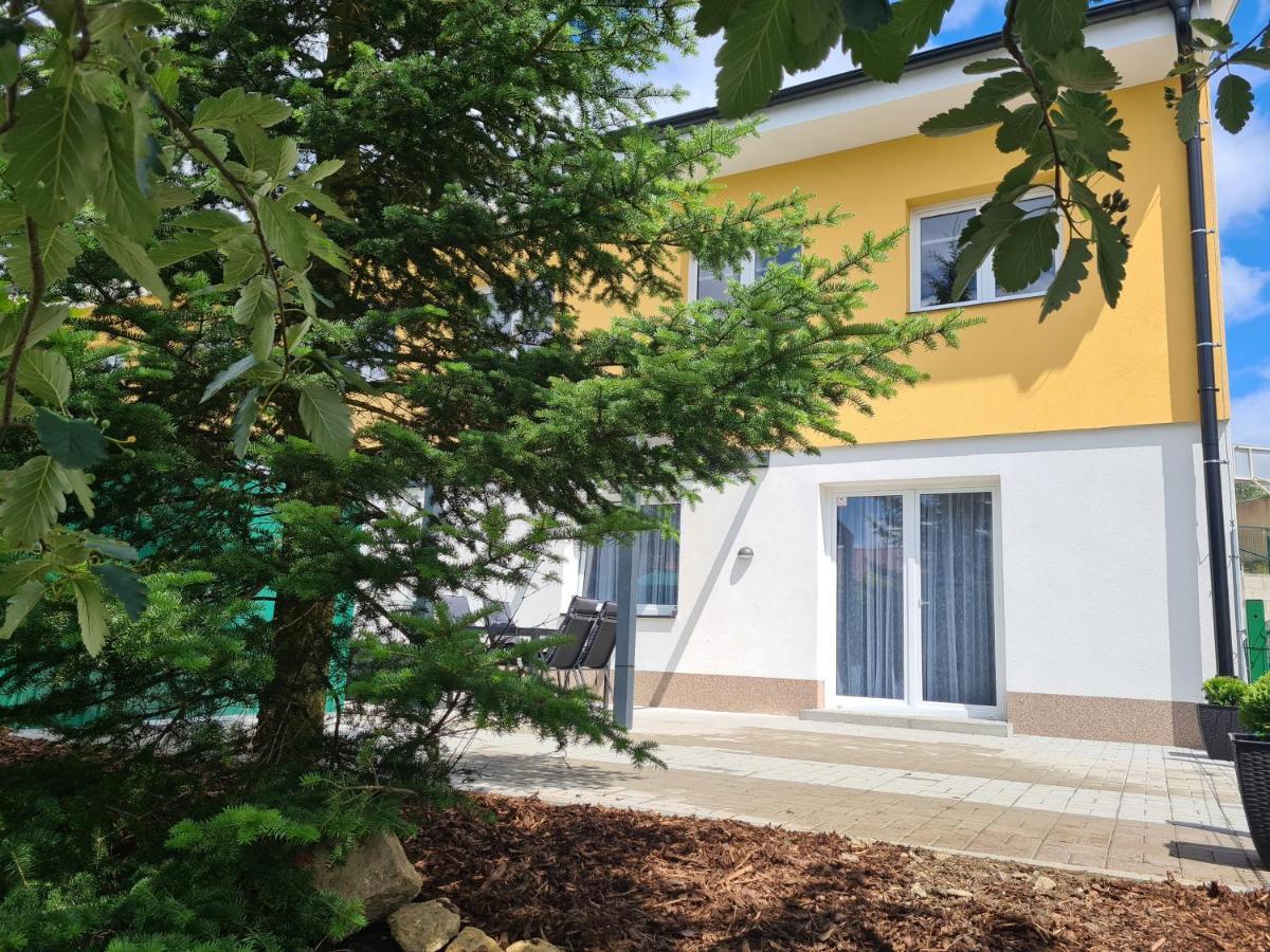 Apartman Kuba Frymburk nad Vltavou Exterior foto