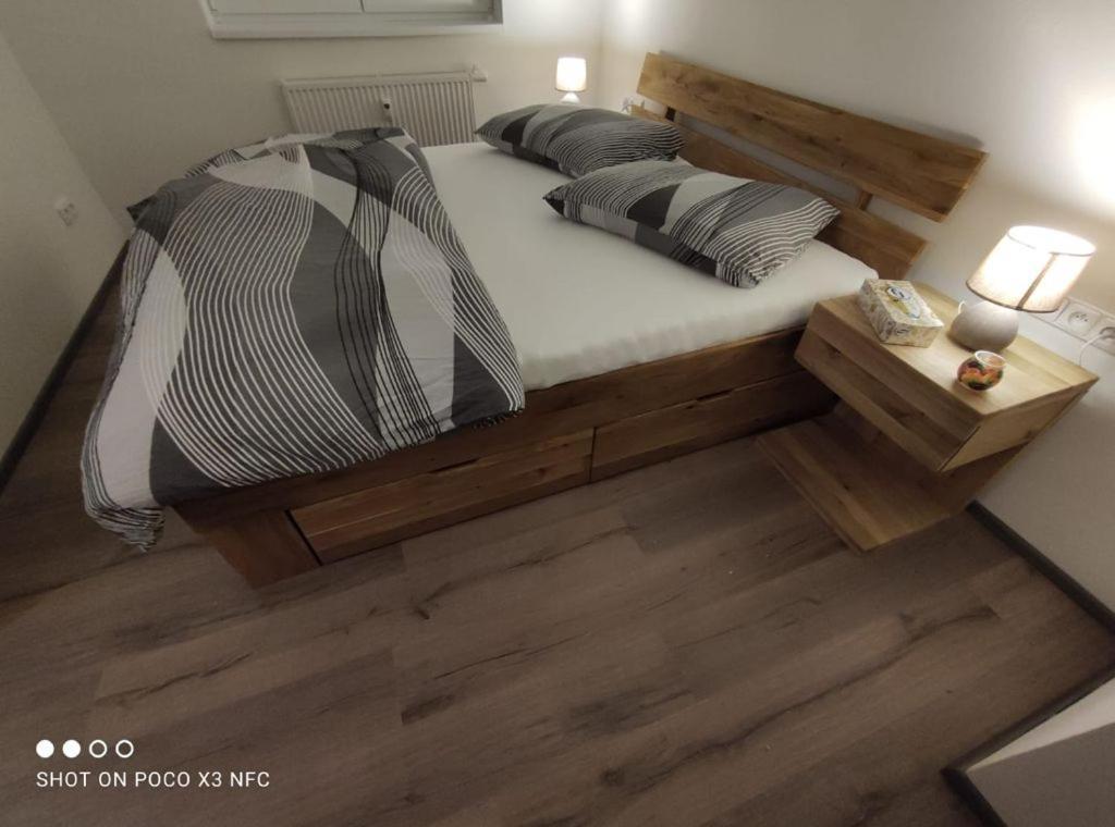 Apartman Kuba Frymburk nad Vltavou Exterior foto